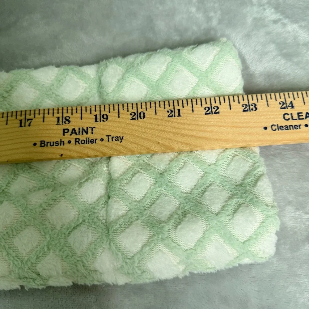 Soft Surroundings Mint Green Textured Plush Robe Small 2DA25 Long Sleeve Belted